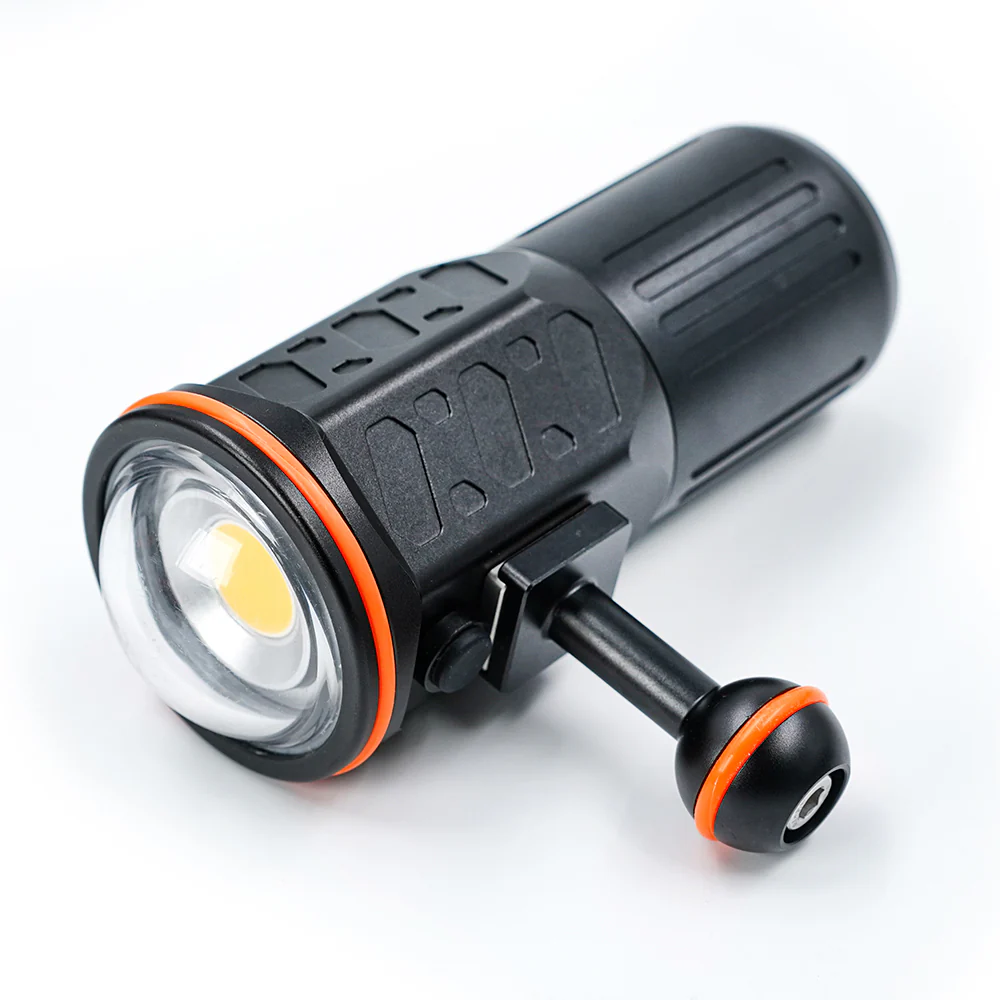 SL50 professional underwater video light, 5600 Lumens and wide angle 120 degree beam - Image 11