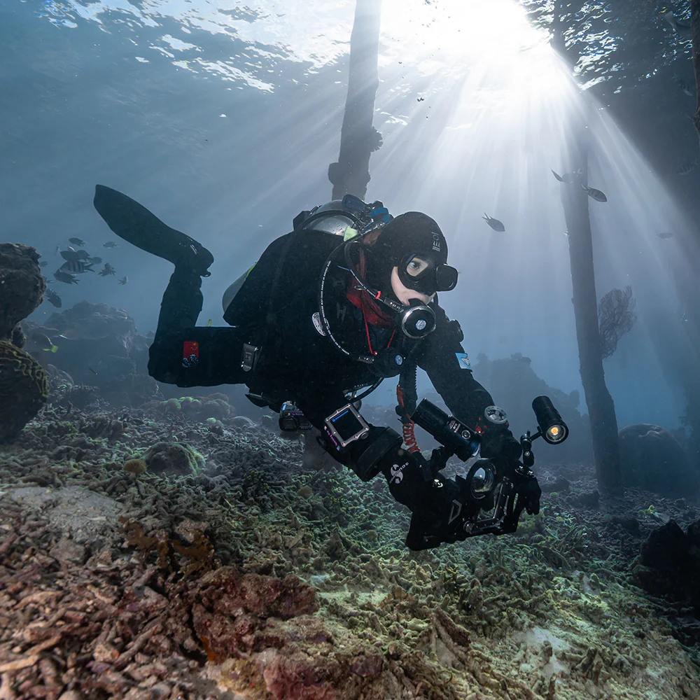 SL50 professional underwater video light, 5600 Lumens and wide angle 120 degree beam - Image 8