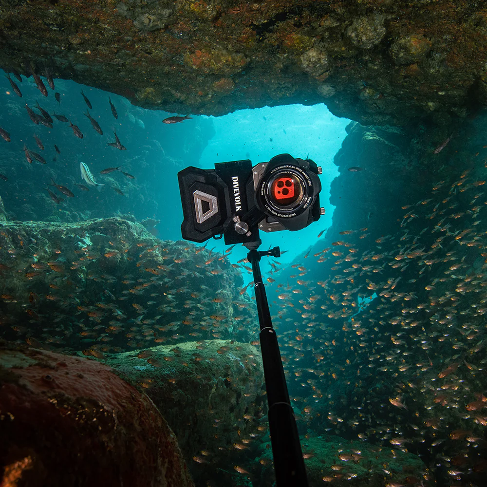 DIVEVOLK SeaTouch 4 Max Plus underwater housnig Selfie Kit for iPhone and Andorid smartphone, dive housing, waterproof phone case - Image 3