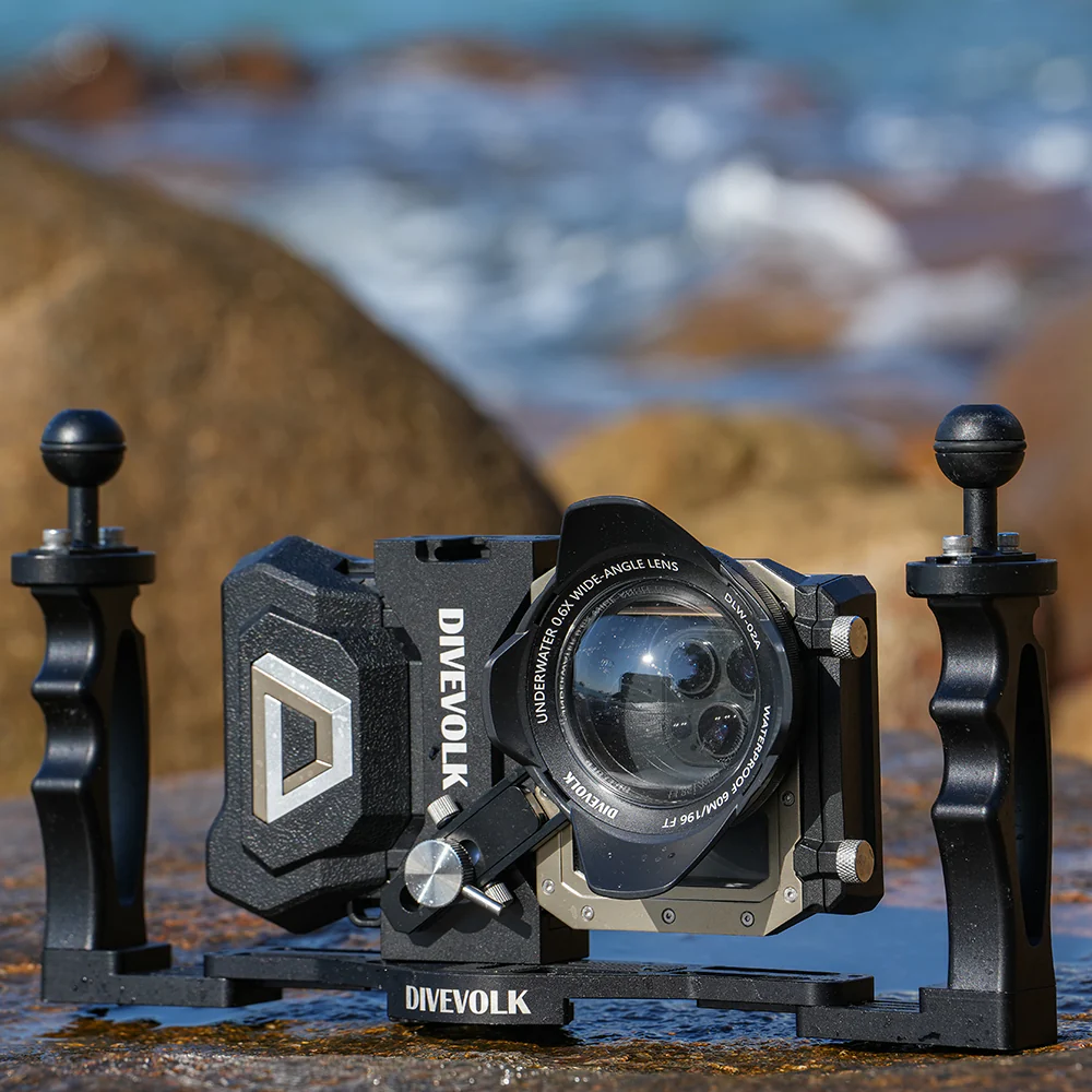 DIVEVOLK SeaTouch 4 Max Plus Underwater Housing Videography Kit  for iPhone and Android smartphone, dive housing, waterproof phone case - Image 8